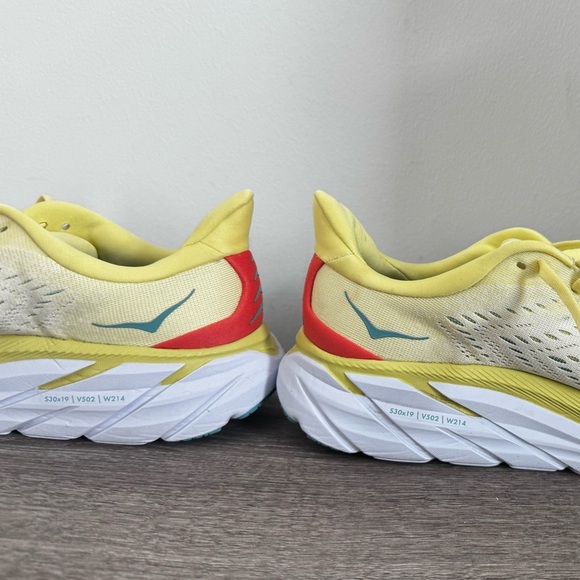 NWOB - HOKA One Clifton 8 Yellow Pear Sweet Corn 1119394 YPSC Size 8.5B Sold out - Picture 15 of 16